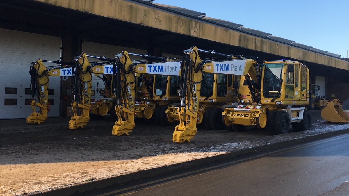 Gazlam67's tweet photo. New Unac railroaders ready to go on the Network. Thanks for your business @TXMPlant https://t.co/iomwHJGqDI