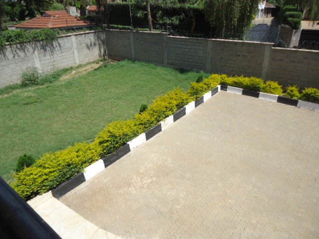 lantanagents's tweet photo. Conveniently to Village market, Two Rivers Mall and Rosslyn Riviera is this #5bedroom family house to #Rent in #Runda for #KSh250 per month. Has spacious rooms and all rooms are En-suite. https://t.co/8lJm4CtN9B