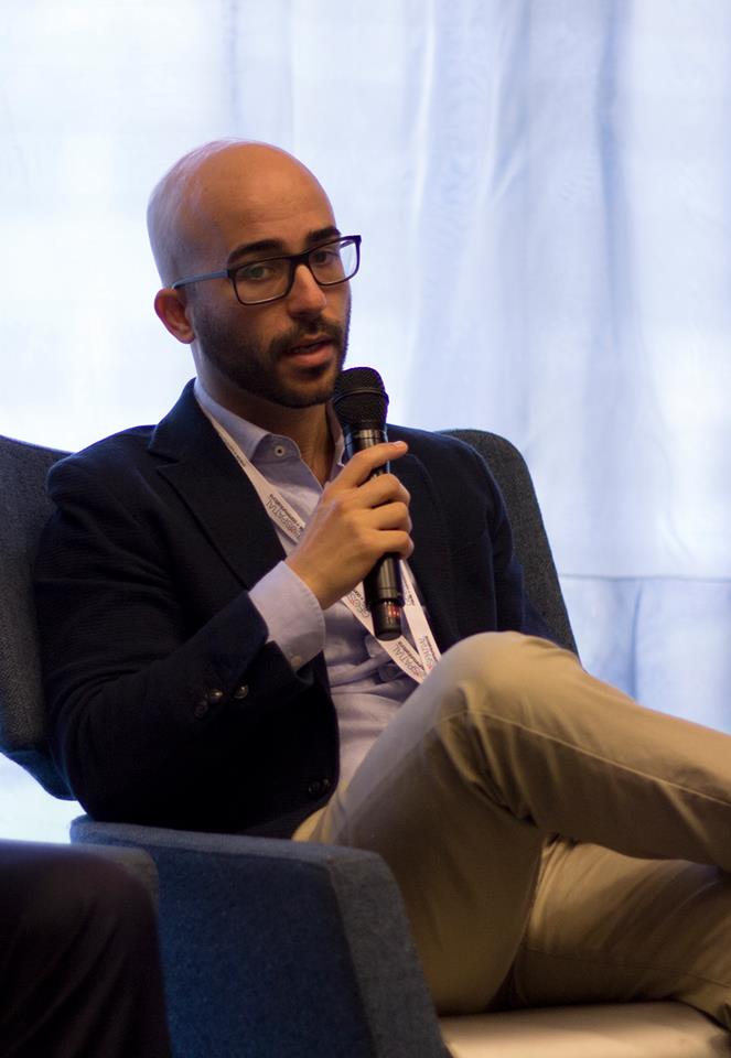 apogeaBIM's tweet photo. En estas imágenes podemos ver a @percepdigital, consultor #BIM de @apogeaBIM, en el congreso #Geodesignbim celebrado la pasada semana en #Amsterdam.
Gracias por darnos la oportunidad de compartir los avances del proyecto #ROADBIM. https://t.co/VLRqBozk4l