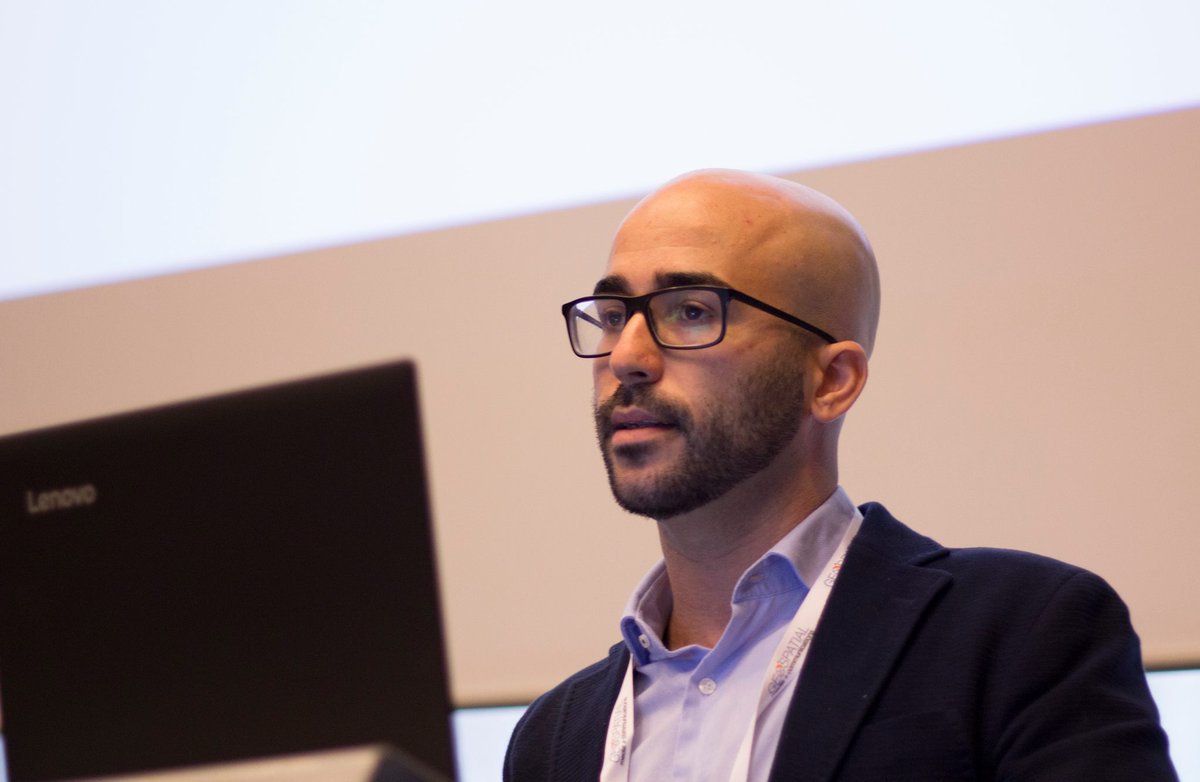 apogeaBIM's tweet photo. En estas imágenes podemos ver a @percepdigital, consultor #BIM de @apogeaBIM, en el congreso #Geodesignbim celebrado la pasada semana en #Amsterdam.
Gracias por darnos la oportunidad de compartir los avances del proyecto #ROADBIM. https://t.co/VLRqBozk4l