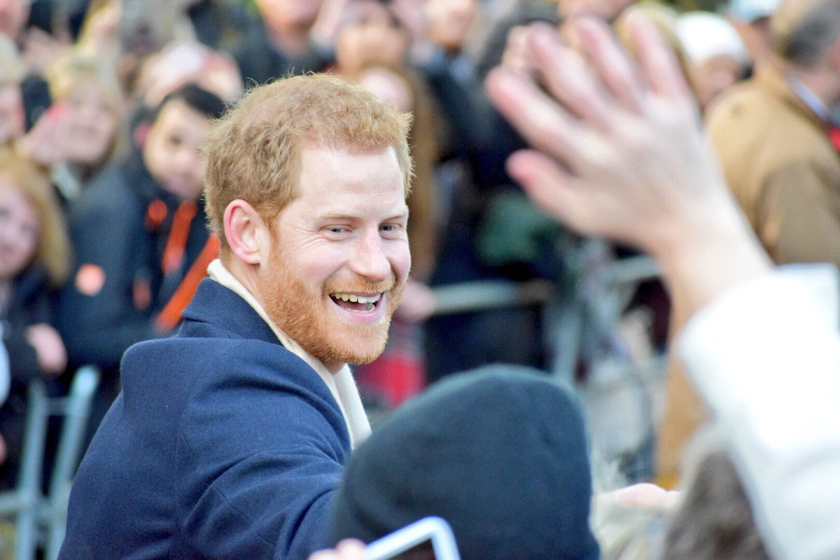 thomasdaigle's tweet photo. Plenty of excitement in Nottingham, England as Prince Harry &amp; Meghan Markle do their first royal walkabout as an engaged couple #harryandmeghan https://t.co/tVC2L0YN51