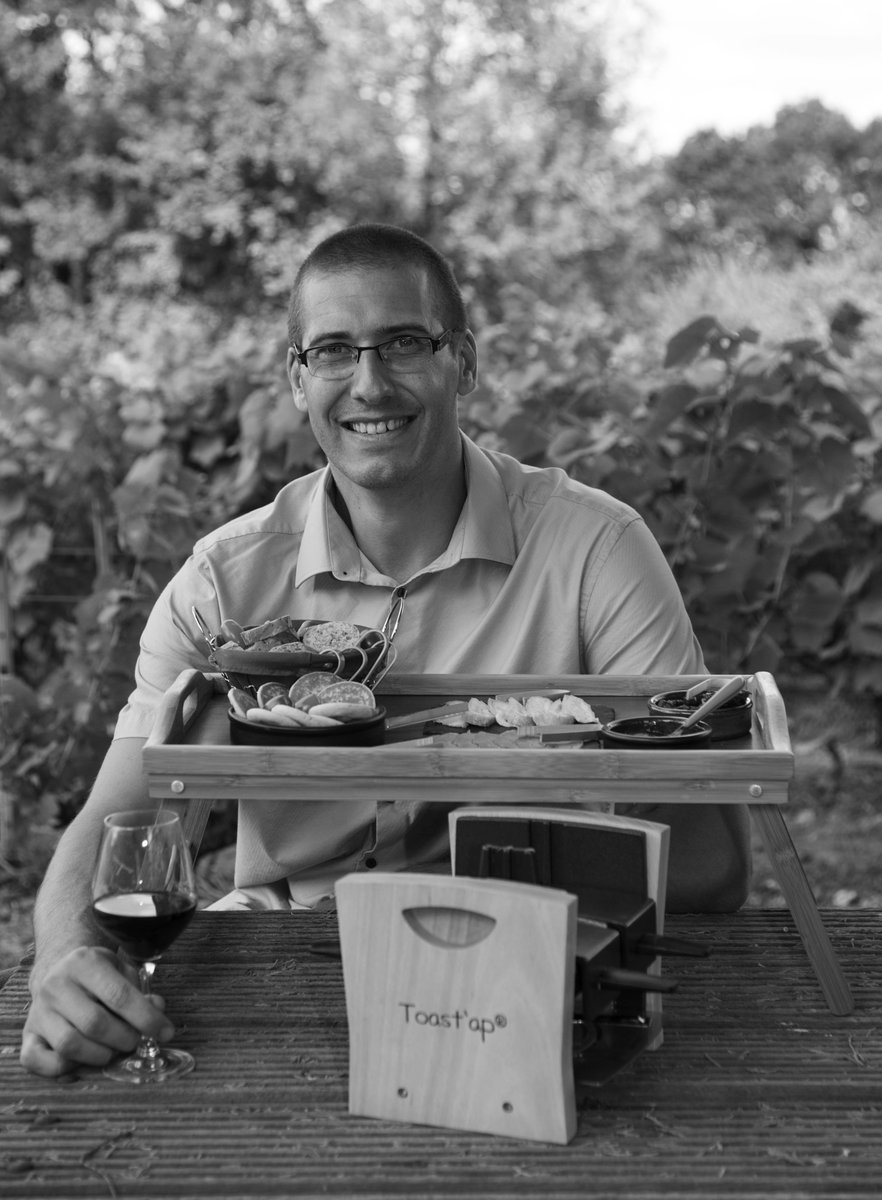 Toastetmoi's tweet photo. Et voici la deuxième partie de l'#interview de Régis, le fondateur de Toast&amp;moi ! Découvrez les coulisses de la startup et la vie d'#entrepreneur. 
https://t.co/Jgeebz5N5G. https://t.co/bDcLbJhXGh