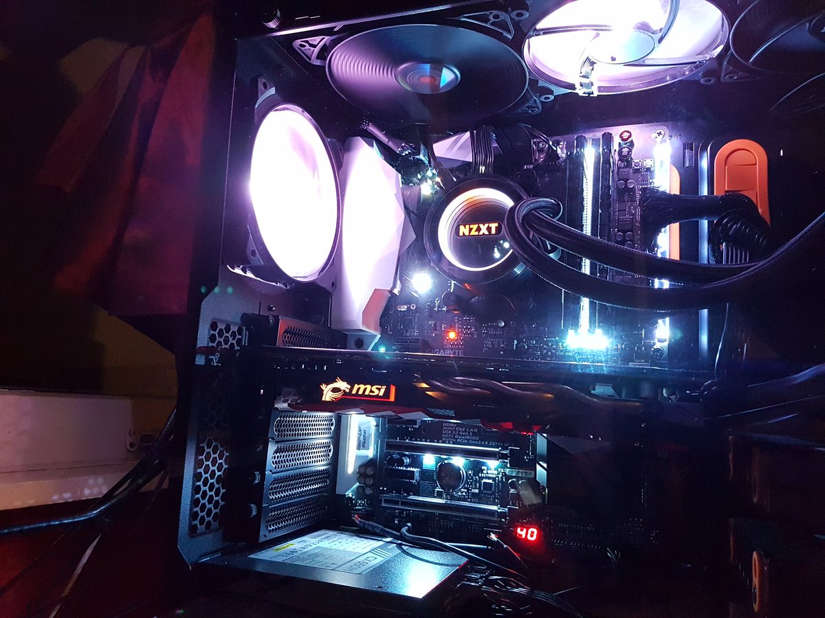 peterdeheus's tweet image. #wootmas #ufdtech