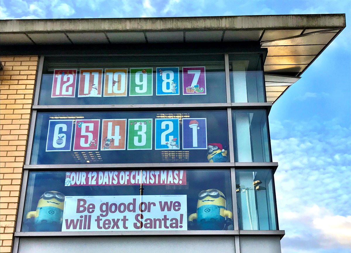 we_are_milk's tweet photo. Our 12 days of Christmas! No.12 “BE GOOD OR WE WILL TEXT SANTA” #milkjnrswindow #advent #christmas #countdown #12daysofchristmas #manchester @samdesigner69 @niamhduffy94 @Aims_J_ https://t.co/0No2IFSpIq