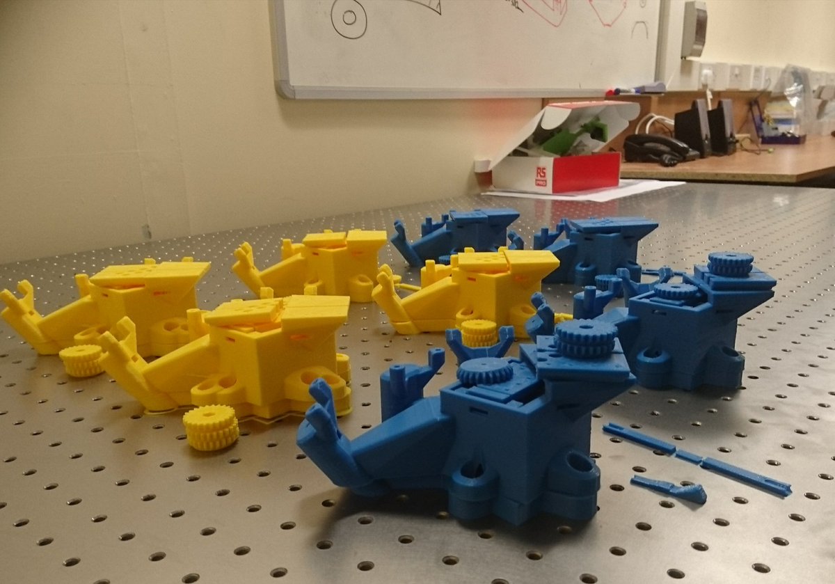 mindnumbed's tweet image. My lab, looking unusually tidy in preparation for an #openflexure stage workshop with @CPPMactivities later