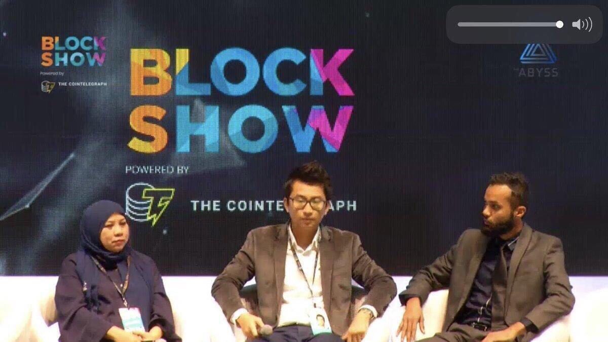 AplaBlockchain's tweet photo. Yesterday we also joined #BlockShow2017 in Singapore as exhibitors. We participated in the #eGovernment panel and were thrilled by the response!
#blockchain #smartcontracts #bitcoin #b2b #b2g #blockchainplatform https://t.co/BgXD3RZTqz