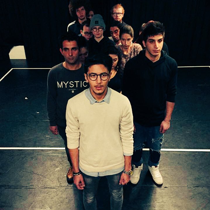 StutTheater's tweet photo. De geweldige spelers van #StutOpen werken heel hard aan hun eigen versie van het Kerstverhaal. Op 17 december te zien bij #TheaterDichtbij #Kerstspecial (nagenoeg uitverkocht) @CultStefanus @RestoUtrecht @_Nienke_Jansen_ https://t.co/QBMQUBkGUA