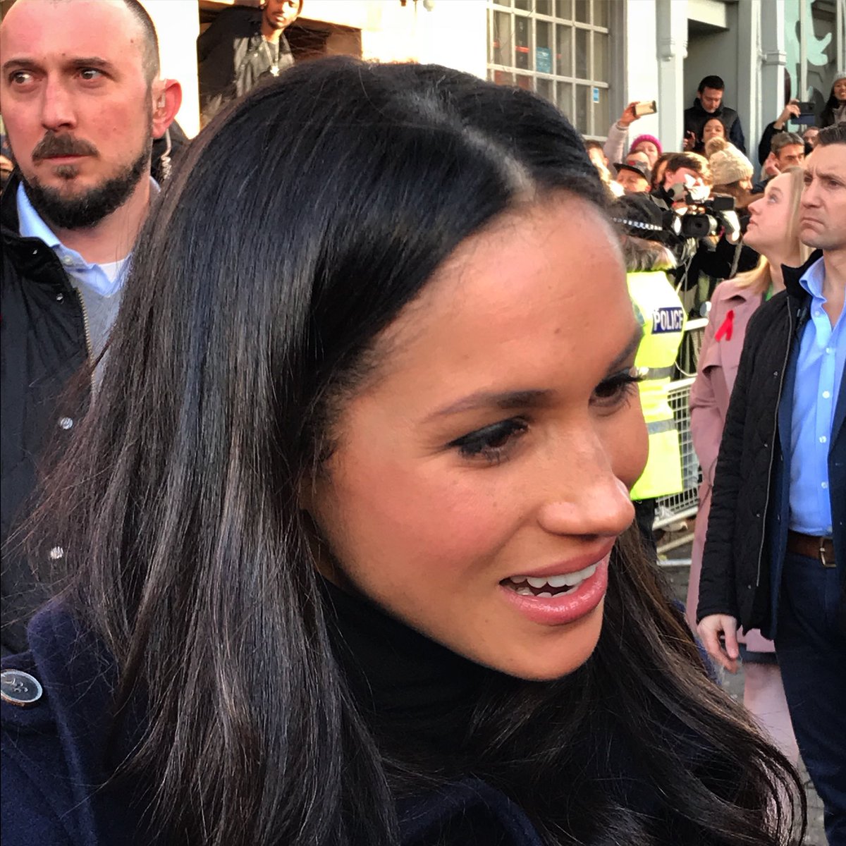 KeepMeOnTheRoad's tweet photo. I shook her hand and said “It should have been me”. She smiled #MeghanMarkle #RoyalCouple #RoyalVisit https://t.co/lP10TEmBtu