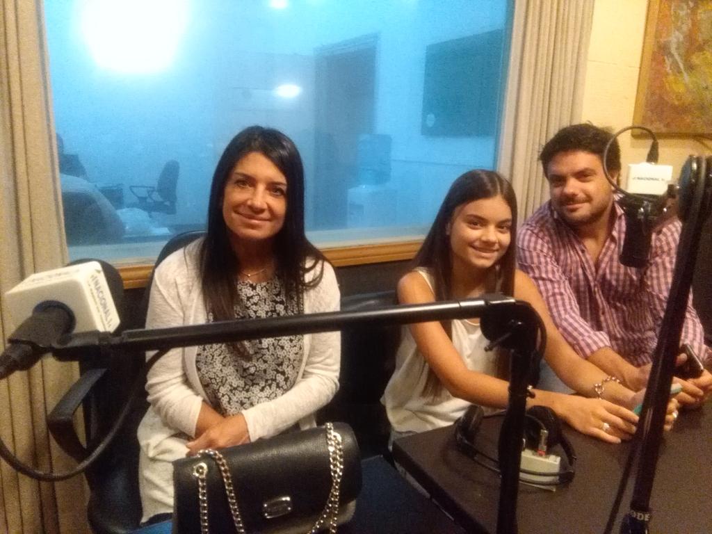 NacionalMza's tweet photo. #Entrevistas en #PanoramaFederal
Nos visitan Pilar Godoy y la jovencísima artista Lara Guerrero Godoy, que expone el martes en @ParkHyatt_Mza su obra #PopArt https://t.co/wQ4bccfMeu