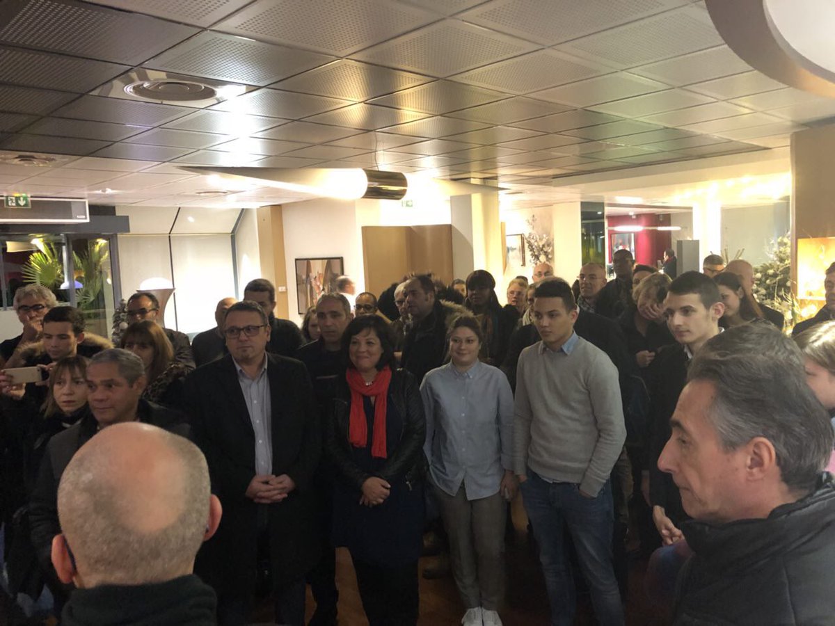 Renaissance_69's tweet photo. Soirée conviviale organisée par Caroline Collomb pour remercier les helpers du Rhône qui ont contribué au succès du 1er conseil national de notre mouvement le 18 novembre dernier. https://t.co/ffz4AUm1x5