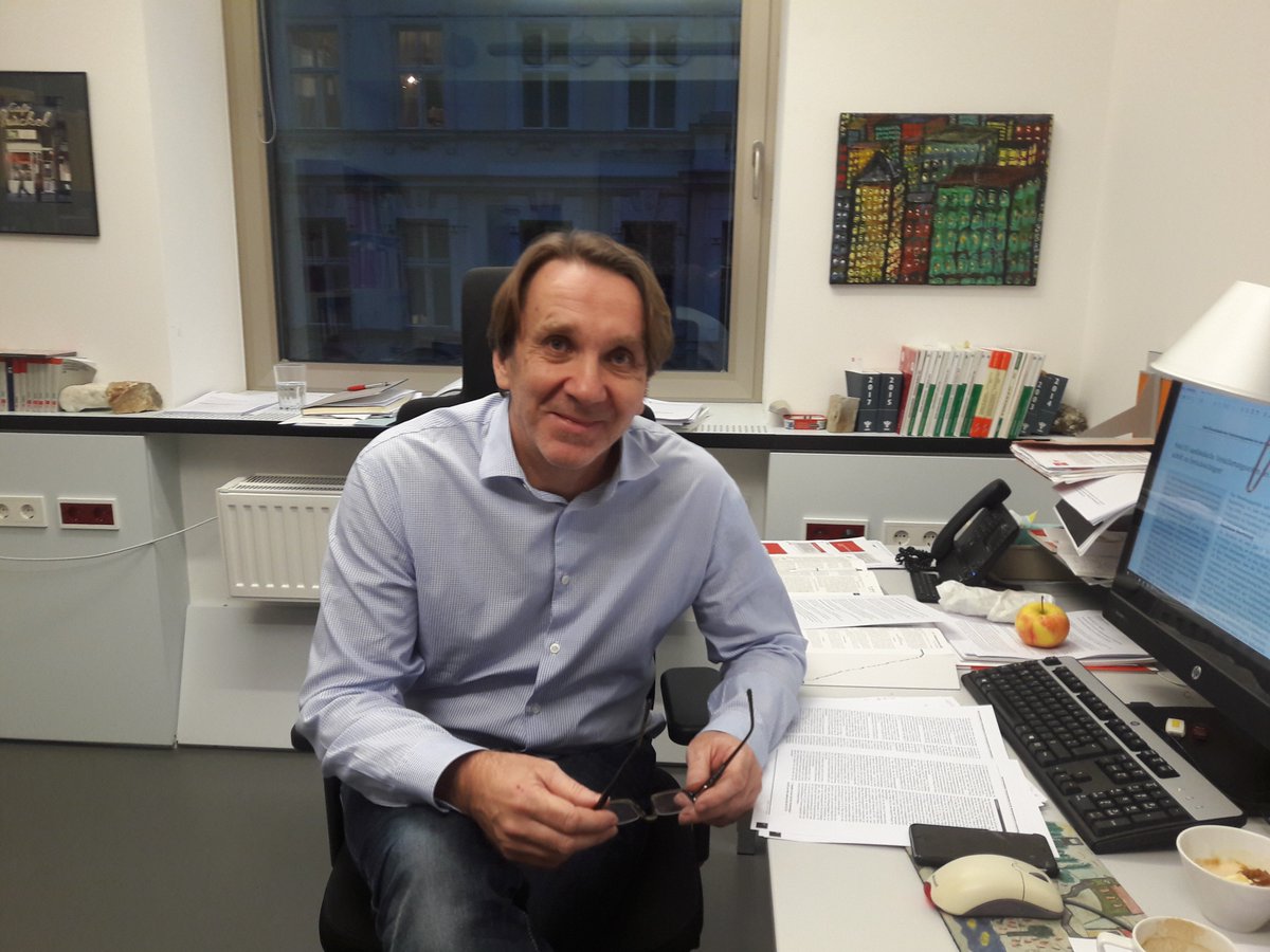 #Pensionen und #Sozialversicherung - für diese Themen hat die AK mit Wolfgang Panhölzl <a href="/WolfgangPanhoel/">Wolfgang Panhoelzl</a> einen großartigen Spezialisten. #ff