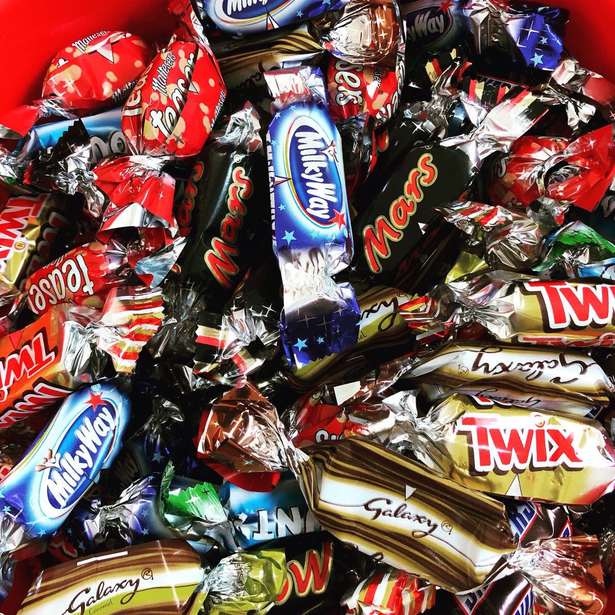 getuseen's tweet photo. Welcoming December in the right way 💃🏻🍫🎄 https://t.co/jjPKPUuHB9