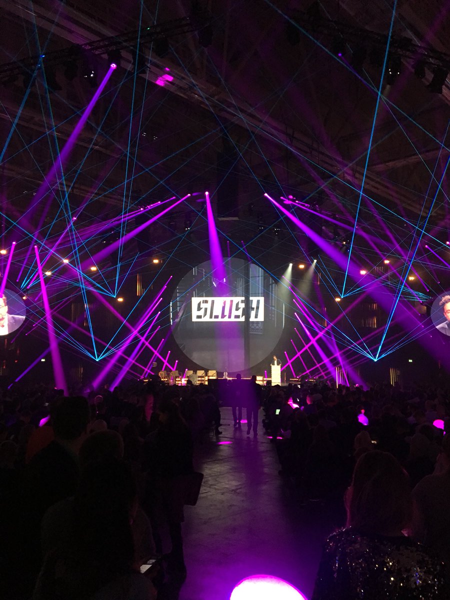 Nypätkää hihasta kaiken pöhinän keskellä! #slush #slush17 #recotech
