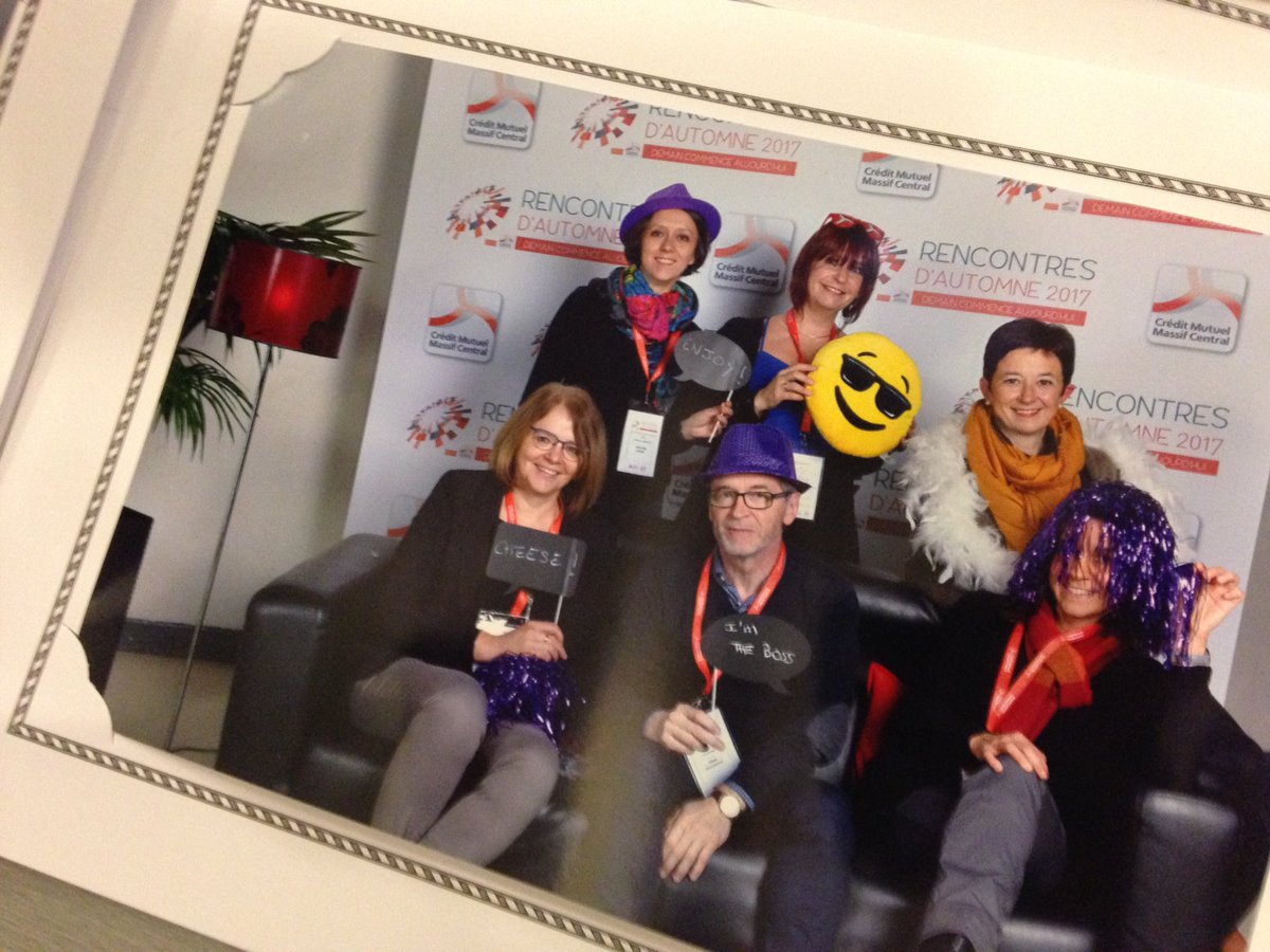 catkerneis's tweet photo. Portraits de famille @CMMassifCentral @cmarkea @World_isTweetly #RencontresDAutomne https://t.co/v9SEUBewvj