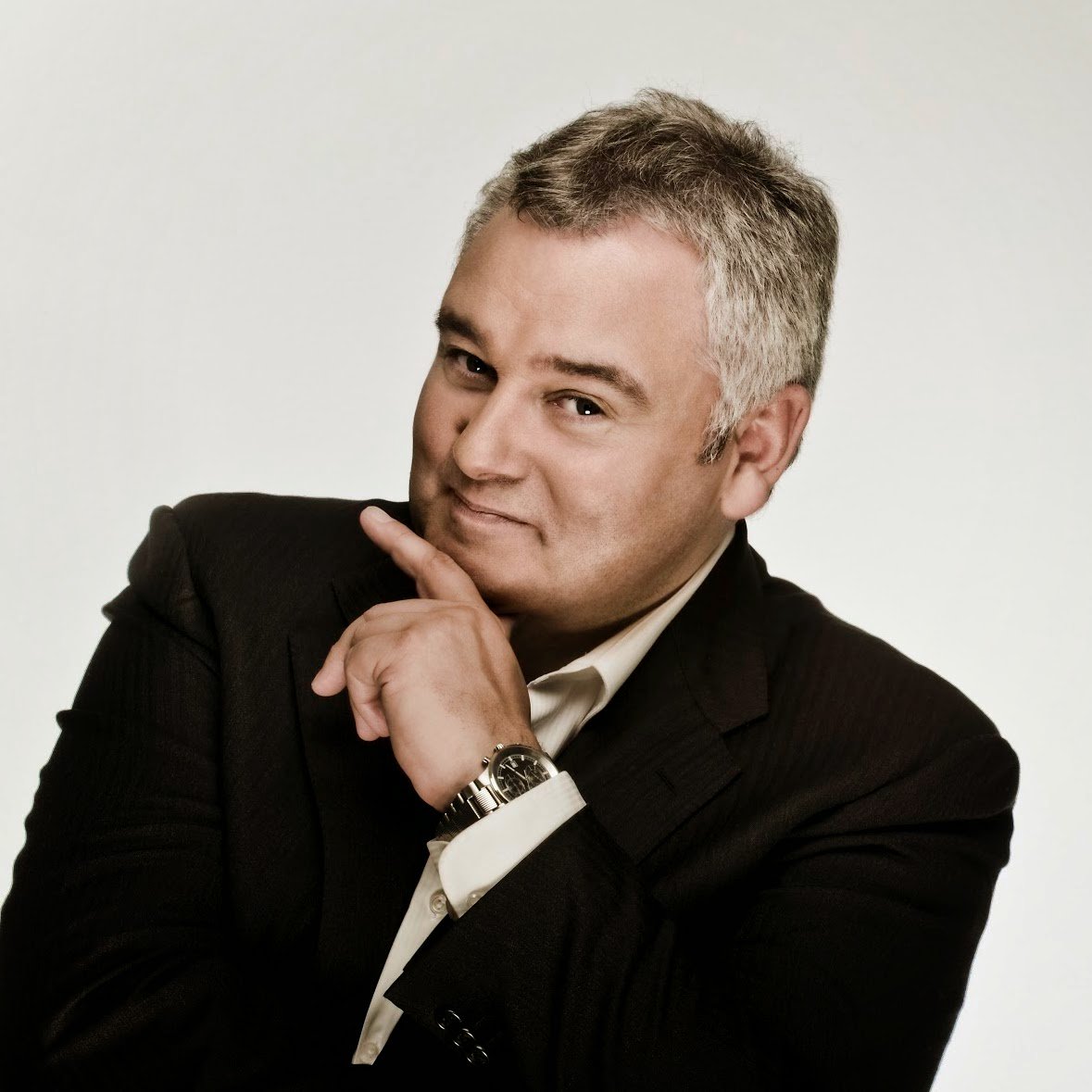  in 1959 broadcaster Eamonn Holmes is born in Belfast. Happy Birthday Eamonn. 