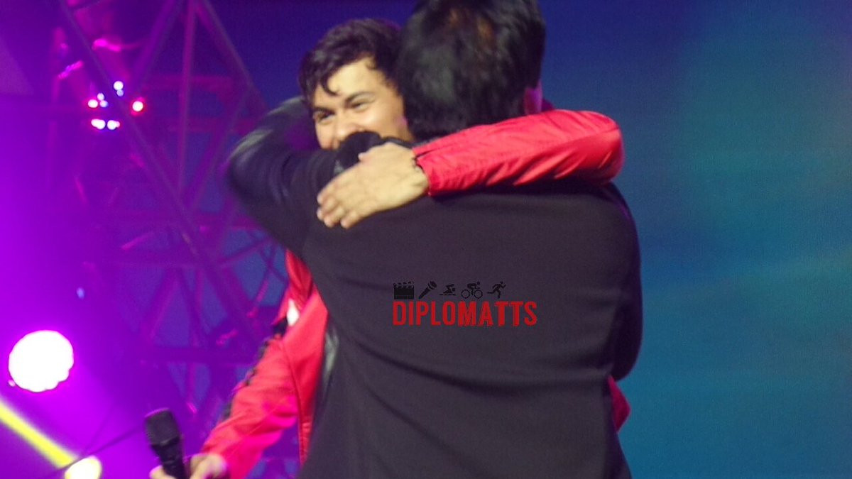 tetayazana's tweet photo. @mateoguidicelli with sir @4eversinging4u #HeyMatteoConcert https://t.co/iuUKhGkkh4