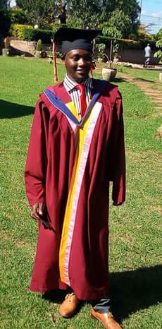 Tony_Gitari's tweet photo. Congrats murume #CUK2ndGraduation @CoopVarsityKE https://t.co/BKGVJi9Ool