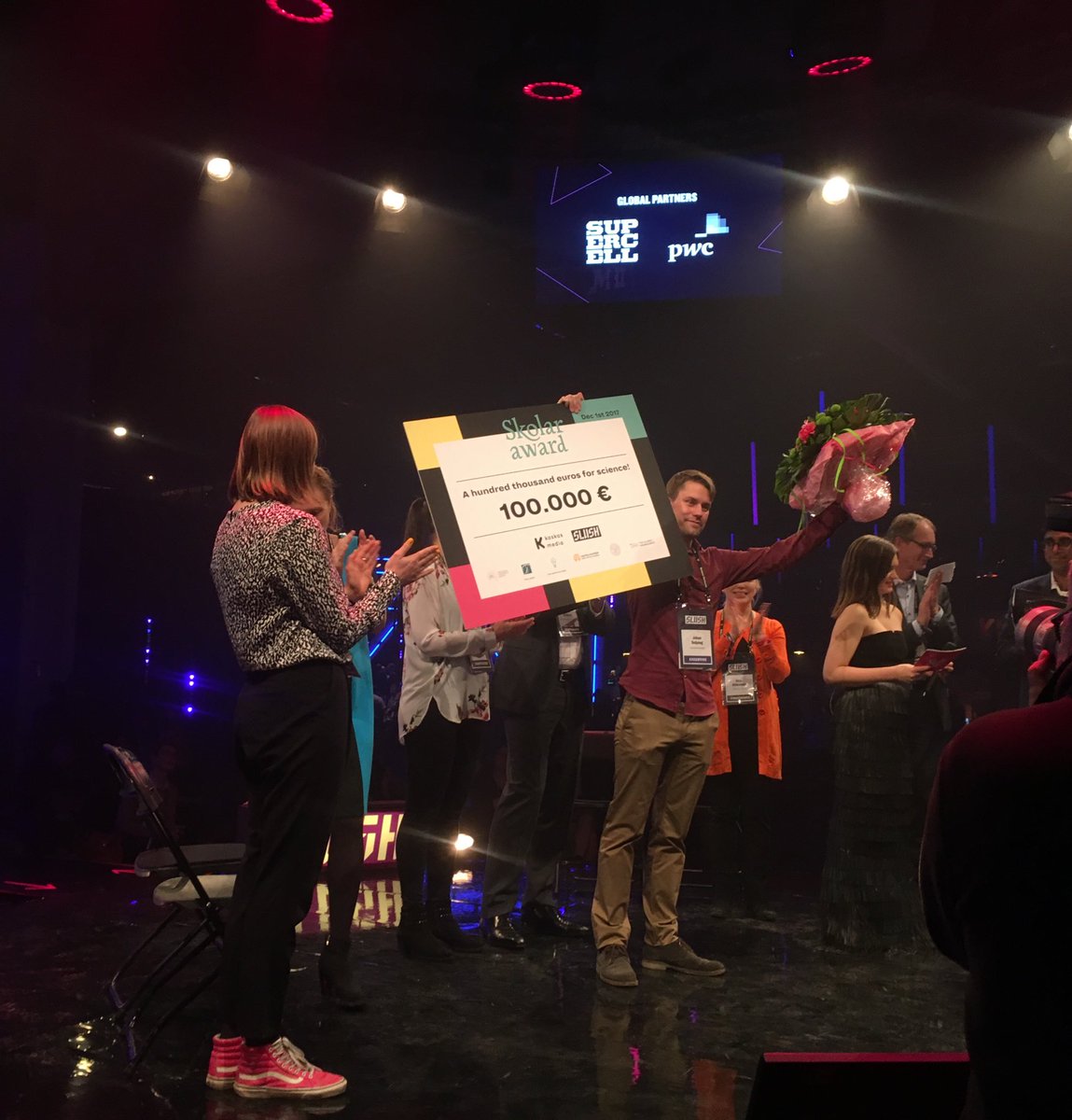 And the winner of #skolaraward 2017 is... Johan Seijsing! Congratulations Johan! ⭐️ #slush17 #centralstage