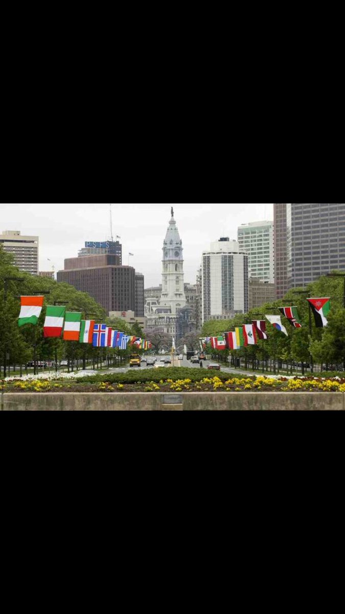 michellerizzo's tweet photo. Great networking event by the World Trade Center of Phila last night. Iris and Tony thank you for organizing #wtcphila https://t.co/Fyk1btATXF