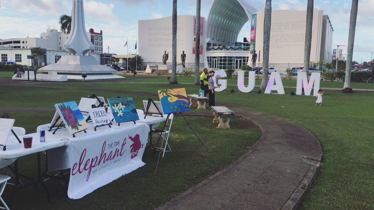 PinkElephantGU's tweet photo. Thank you @visitguamusa for hosting such an awesome event and for inviting us to paint along. 🎨🍷🌴 #PaintInThePark #ThePinkElephant https://t.co/X9NXWqkLzC