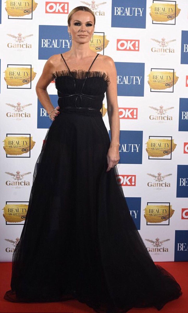 RT <a href="/AmandaHolden/">Amanda Holden</a> Arriving at the <a href="/OK_Magazine/">OK! Magazine</a> #beautyawards last night ahead of #hostingduties - Wearing... jewels from <a href="/hsternofficial/">HStern Official</a> . Styling <a href="/ANGIESMITHSTYLE/">Angie Smith</a>