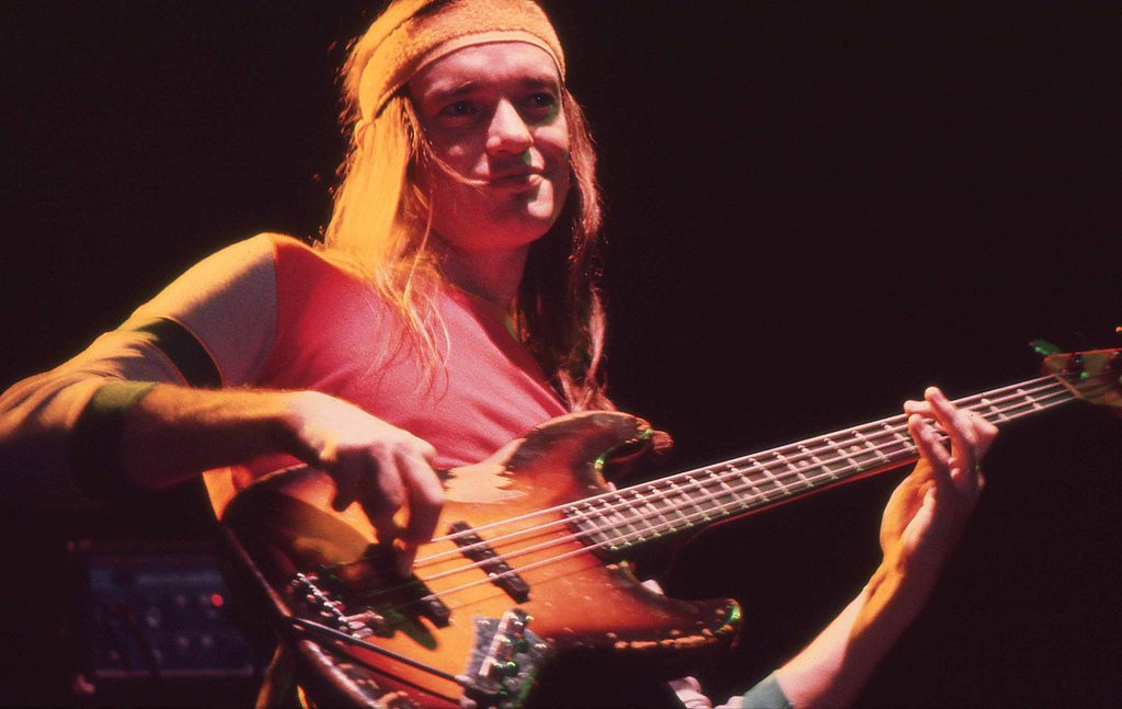 Happy Birthday to Jaco Pastorius, born December 1!
Weather Report \"Birdland\"
 