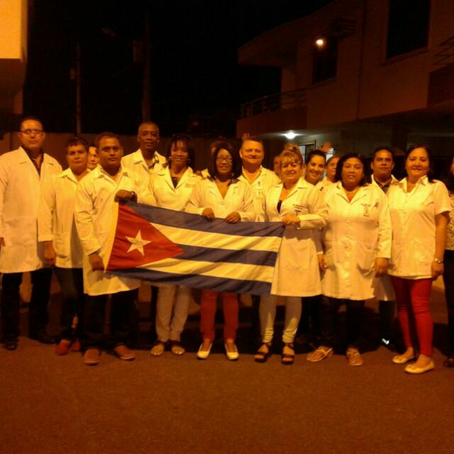 guirito100's tweet photo. #Cuba razones para defender la revolución. País libre de transmisión VIH vía madre-feto. @embacuba_ecuad @brigadacubanae https://t.co/mEINsPG4MV