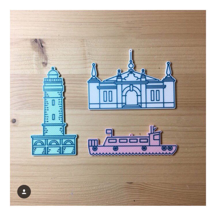Ya sabéis q el proyecto <a href="/somoslamarinera/">La Marinera</a> nos chifla. Sus preciosas ilustraciones se han convertido en adornos navideños impresos en 3D!

#impresion3d #adornosnavideños #sostenibles #fabricacionavanzada  #arquitectura #3dprinted #sustainable #christmas #ornaments #JumpToTheFuture
