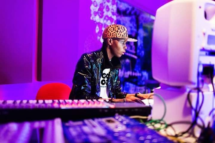 Weekend Gig Guide.

01 Dec: And Club (JHB)
02 Dec: Synergy Festival (CPT)

Wishing an awesome weekend to all.