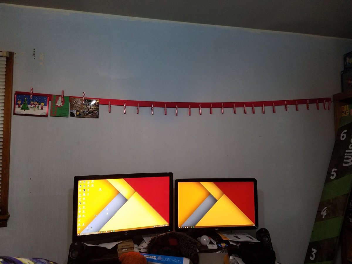 MrsIndyWilsons's tweet photo. I'm so excited about my new way to display Christmas cards. 🎄❤ https://t.co/l25HSCx22D