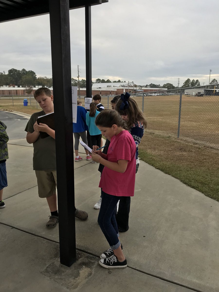 CaraleeW's tweet photo. Enjoying the nice weather while we practice finding volume! 😁🌤 #jdeselem #jdcselem https://t.co/82t19surpm