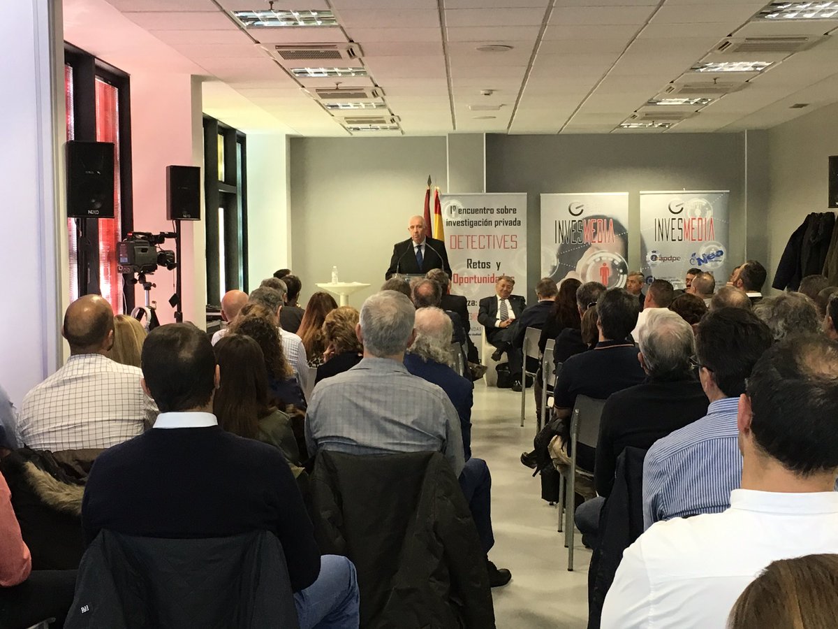 Detcamp_'s tweet photo. #EloydePaco, Presidente de #CODPVA
#Alcobendas1DicCumbre #Detectives https://t.co/w17sD76Ct1