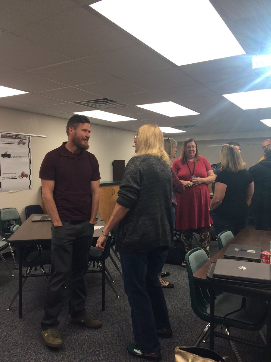 LakeCCReadiness's tweet photo. Kicking off a great day of learning with AP Human Geography Ts with building community and accountable talk. #LakeAP #LakeIT @Santos_Daniel17 @frances_celis @Jarvis_Kathlene @MartaCRamirez1 @NatalieHeitman #LakeSocialStudies @TeamLakeLeaders https://t.co/56NzFasJMs