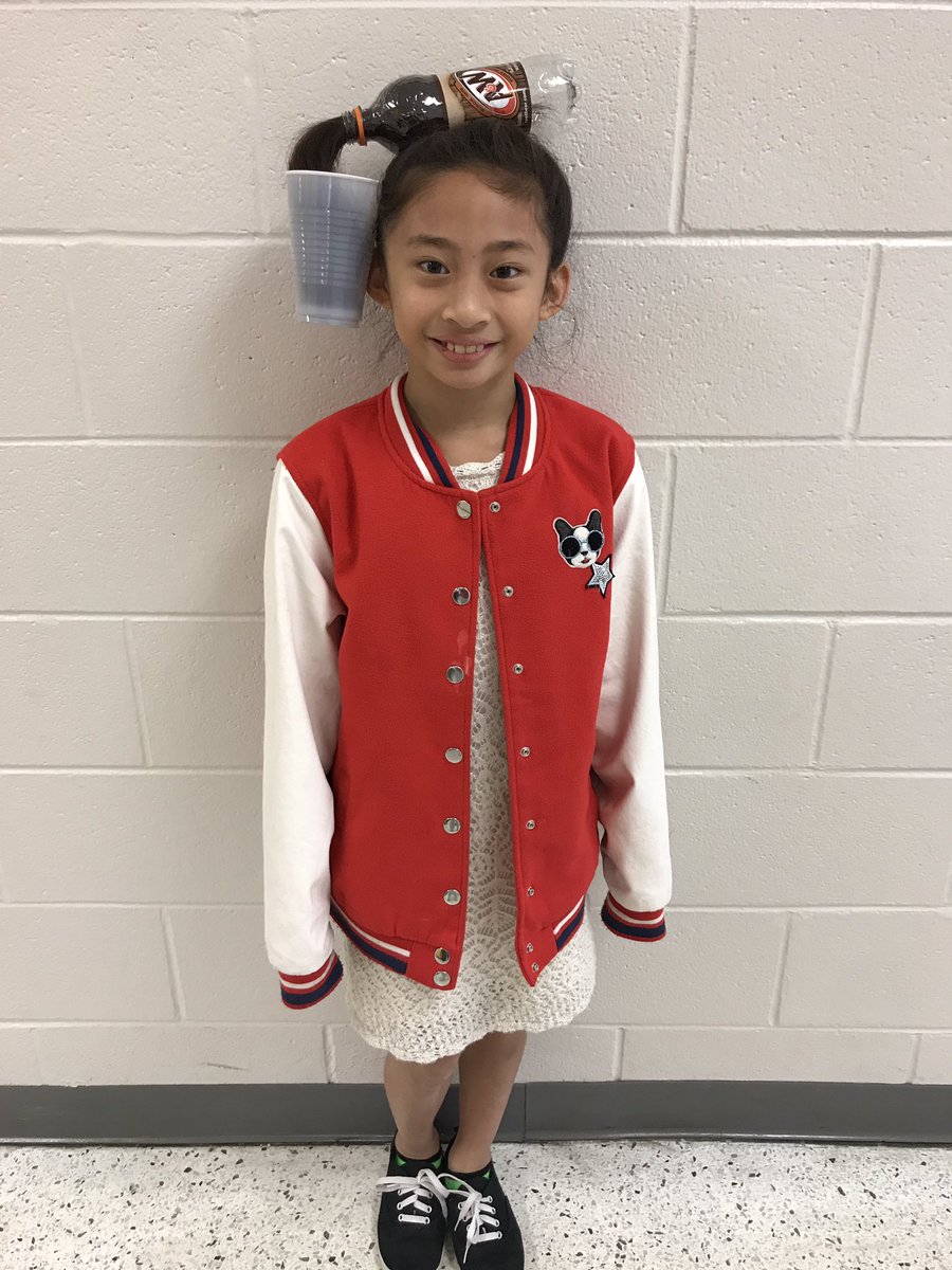 hwinn001's tweet photo. Crazy hair day and this girl rocked it! @PowerMom73 @WESWOODCHUX #EPIC https://t.co/lbjBdF5TCQ