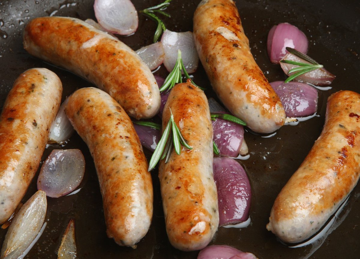 mollymfoods's tweet photo. Today I make my biggest batch of #lowmeat #lessmeat #sausages ever and tomorrow I sell them for the first time at Well’s Street Market in Hackney https://t.co/mckwZMOaQi