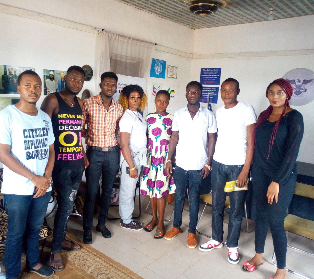 GlobalRlation's tweet image. Refugee returnees welcomed by staff of citizen diplomacy bureau in Edo state. 
#Saynotoillegalmigration.