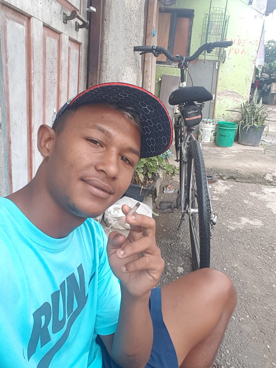 Matheus79913360's tweet photo. Bom dia rs https://t.co/a2s5jOSs8E