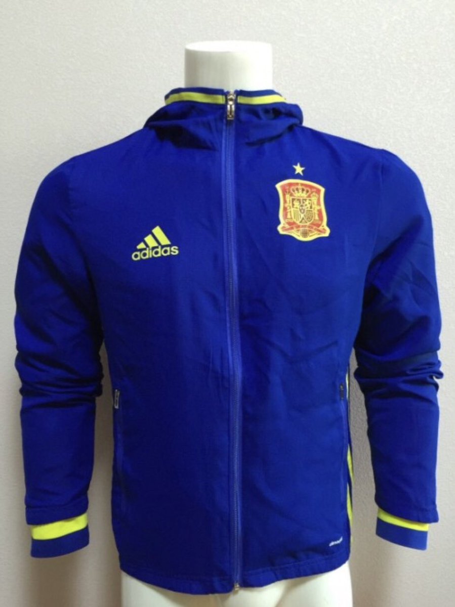 Ventas_Top's tweet photo. Chaqueta Selección española!⚽️👌🏻 https://t.co/qub2uNbYFM