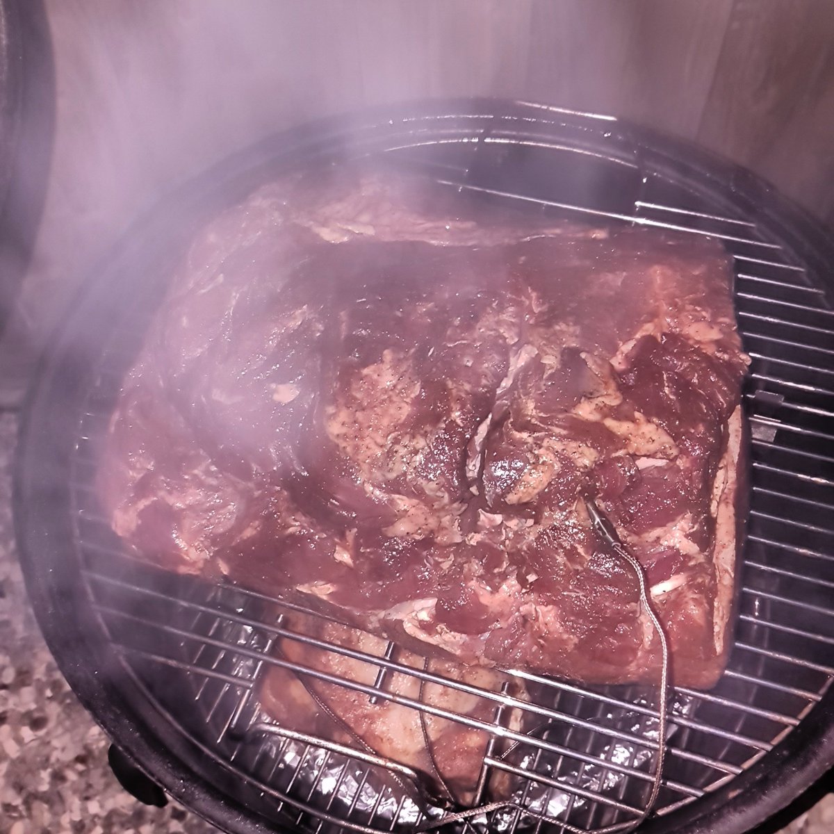 Bobs Family Butchers & Deli (@bobsbutchers) on Twitter photo Butt on with <a href="/AngusandOink/">Angus & Oink</a> PWC on and a chuck with something else on for pepperstout beef. Butt on with <a href="/AngusandOink/">Angus & Oink</a> PWC on and a chuck with something else on for pepperstout beef.