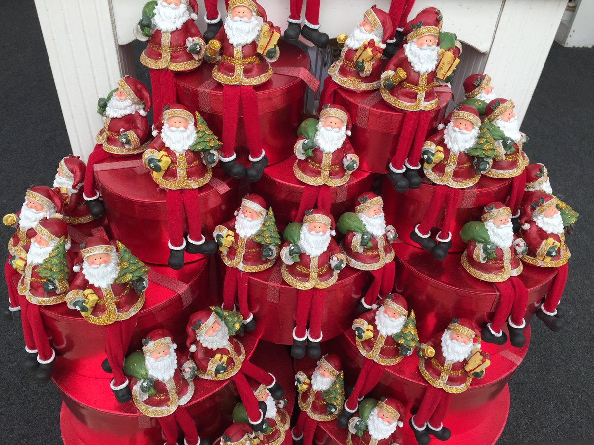 Santa's are everywhere in the garden centre!! - have you booked your place for breakfast with Santa? Call our Santa hotline 07377 720433 to secure places. #newquay2017 #newquaychristmas