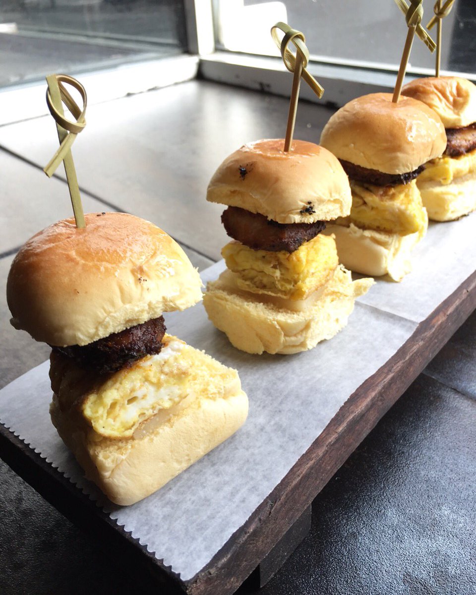 DeathAve's tweet photo. Let it slide... 🍔
Come through for our Sunday brunch 🍴
#DeathAve https://t.co/XqdhwdScOp