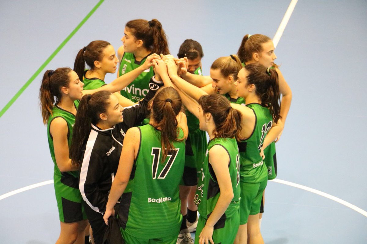 joventutfemeni's tweet photo. Per acabar el cap de setmana de presentació, victòria del #junBJF 43-70 #cebsantjordi #ResultatsJF https://t.co/uh26JrHvm7