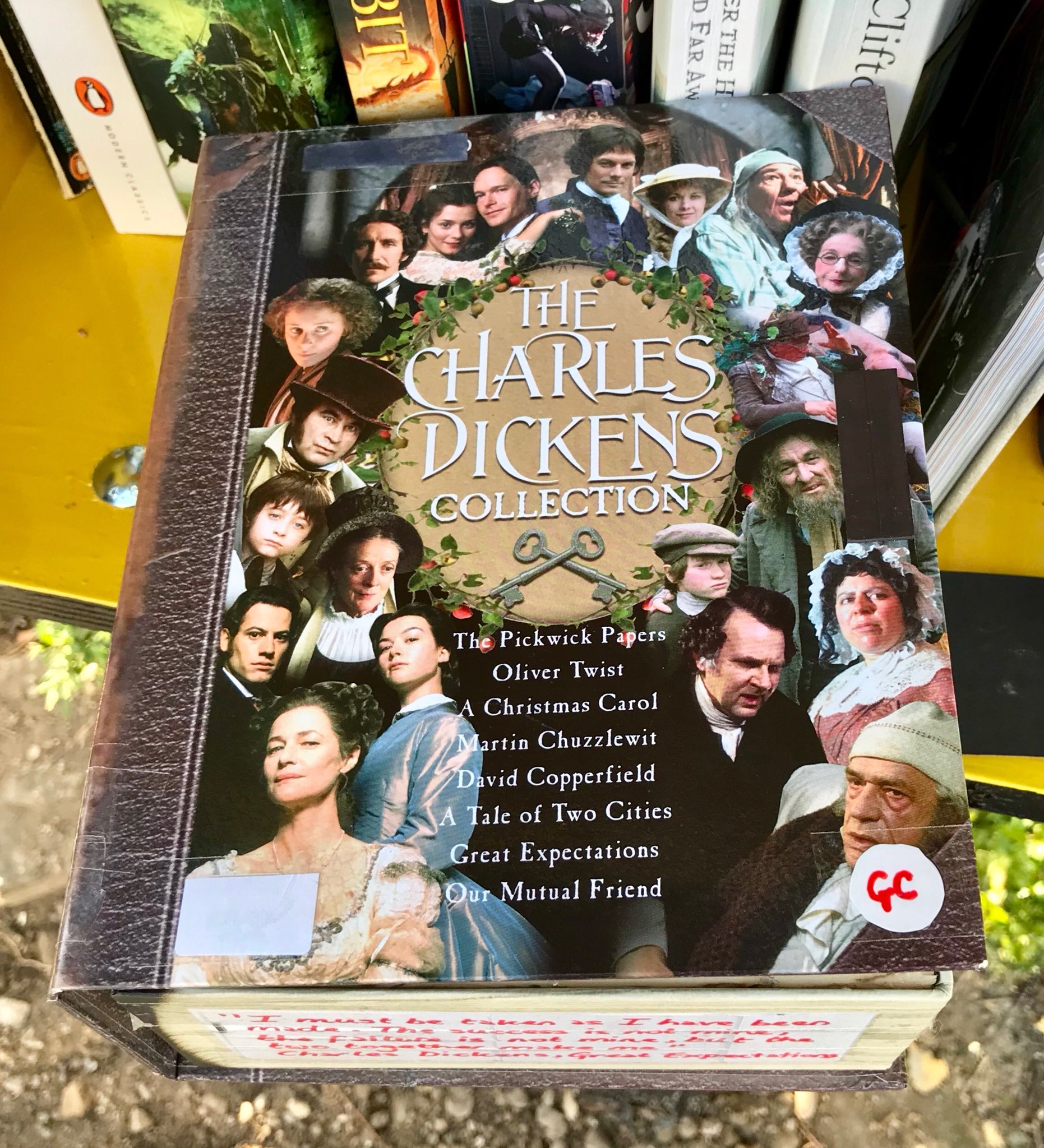 Leeds Little Free Library on Twitter "Look what’s appeared in our