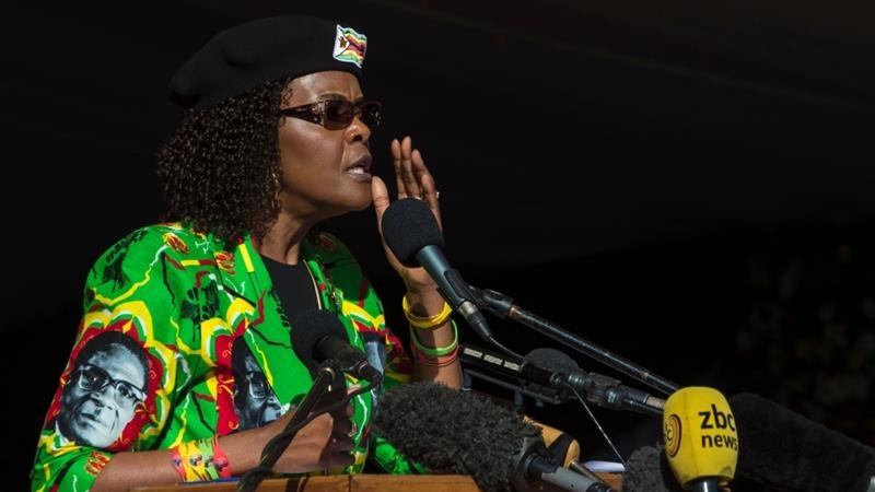 GbamTVFan's tweet photo. GRACE MUGABE: THE OFFICE WORKER WHO WANTED TO RULE #ZIMBABWE https://t.co/ShGhlZuI1u #Zimbabwecoup #zimbabwemarch #Zimbabweans #Mugabe #MugabeMustFall #MugabeMustGo #mugabesendoff @nasan4me https://t.co/KPxLbuTsuf