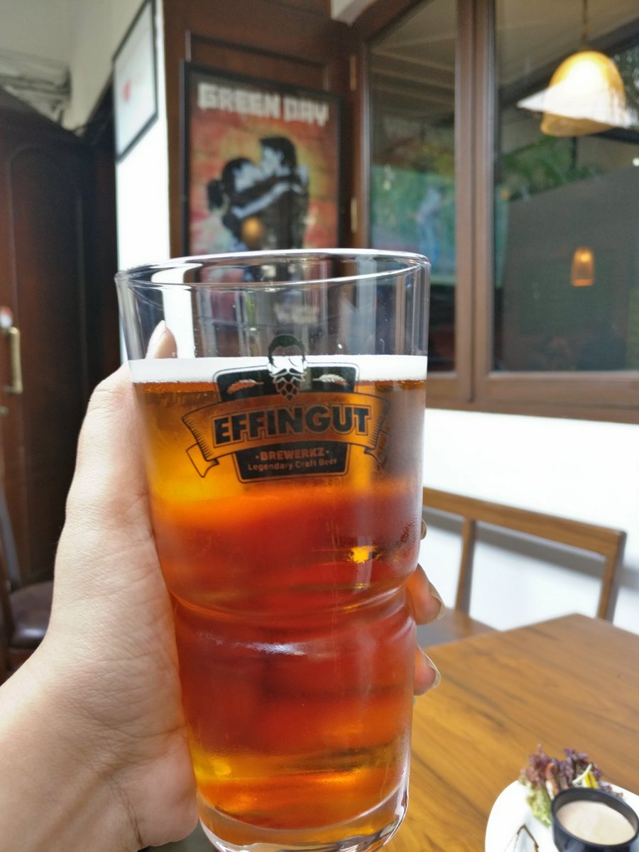 Sundaying at Effingut Brewerkrz! 😻 <a href="/effingut/">Effingut</a> #MFJinPune