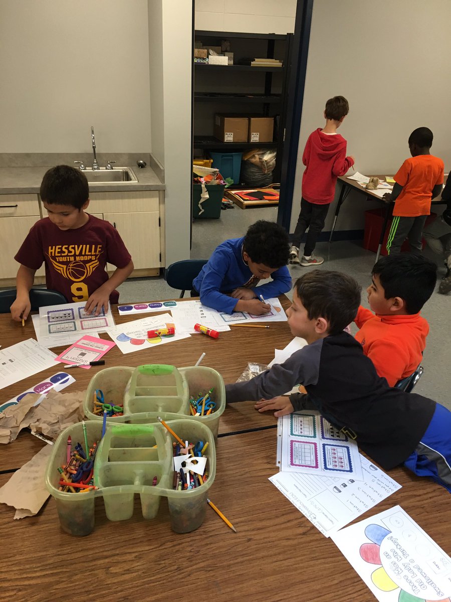 dancensoccermom's tweet photo. @mrskthompso @WNES_Principal @breakoutEDU #WeMakeHardThingsLookEasy #engagedlearners #problemSolving https://t.co/C35MkhNFpB