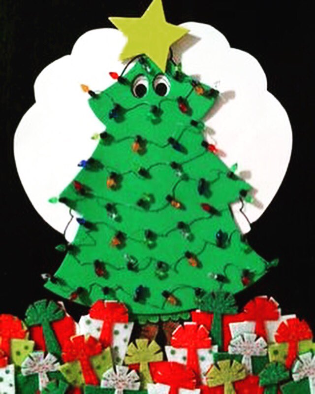 westpoboosters's tweet photo. Where will you get your Christmas tree?  At Sandburg Middle School! Sales start Friday November 24 at NOON! All sales benefit West Potomac sports!! @TheDenWPHS @theWPboard @WestPoAthletics @route1corridor @WPActivities https://t.co/KX0YdmupQu