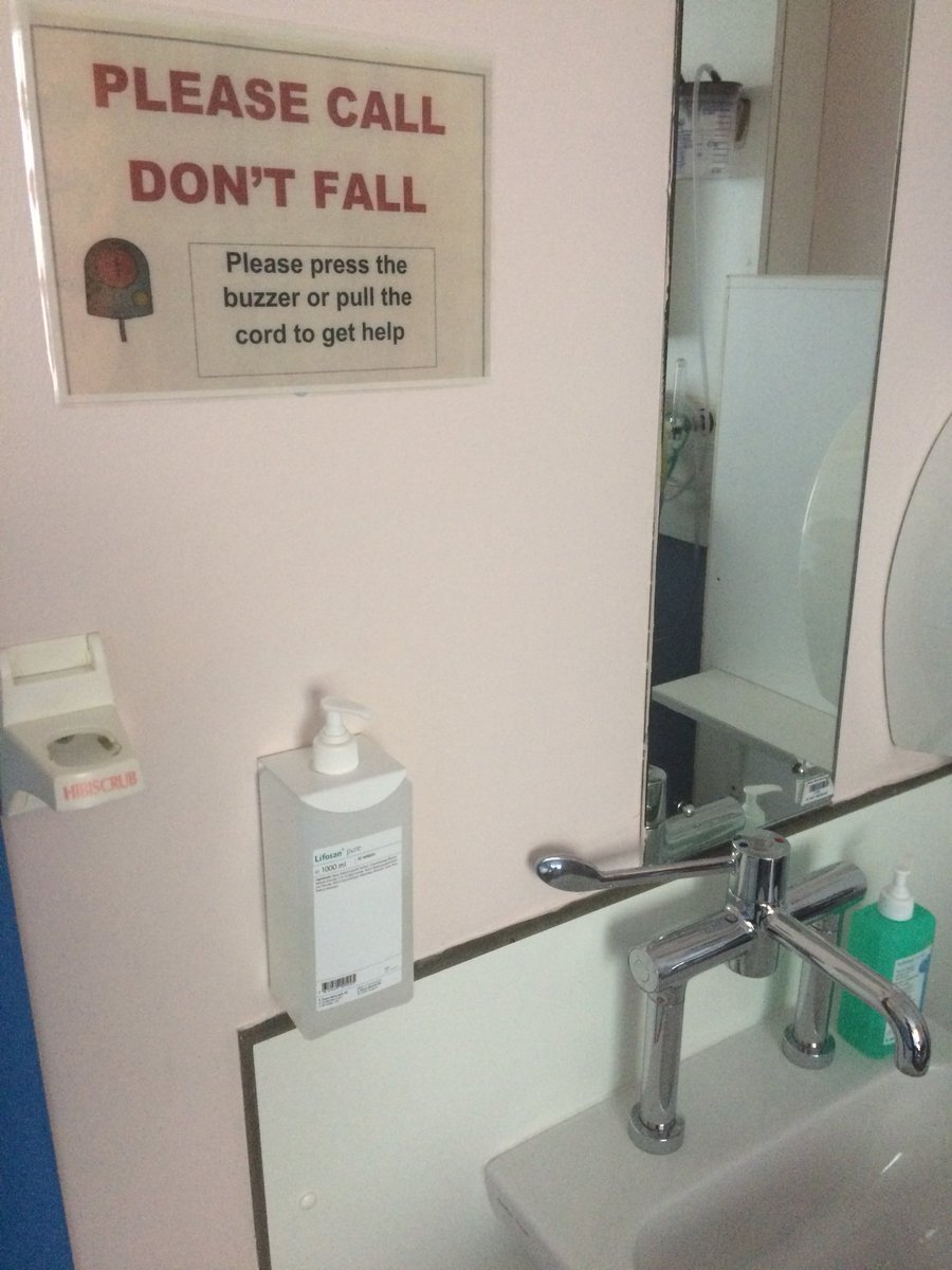 cliveg2's tweet photo. Thanks Ward 18 @NHSTayside Ninewells - will try and obey at least part of this message in the future. https://t.co/QsrV97MqIa