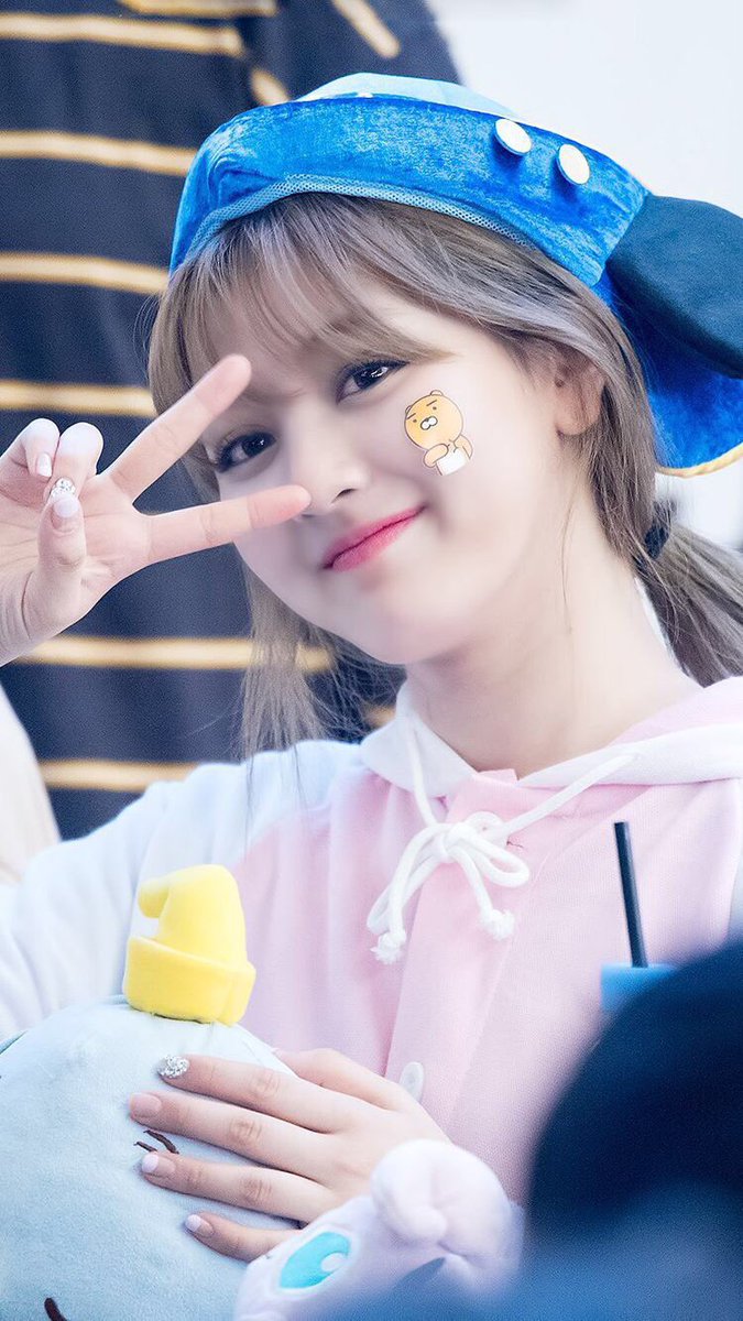 twice72953153's tweet photo. twice7みんなかわいいけど自分的にジヒョがかわいい❤❤
みんなは誰がすき？
DMで推しの人の1番の写真下さい！

#TWICE好きな人RT 
#onceでRTした人全員フォローする 
#onceでいいねした人全員フォロー 
#いいねした人全員フォローする https://t.co/Z6v2K6mvs4