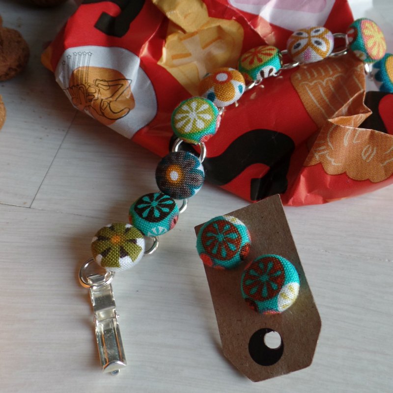 Ook bij MooiMam leuke #schoencadeautjes van #Sinterklaas! Ringetjes, oorbellen, portemonneetjes ... En allemaal #handgemaakt (met #stoffen) door MooiMam ... eh... MooiPiet. mooimam.nl/c-1179123/hand…